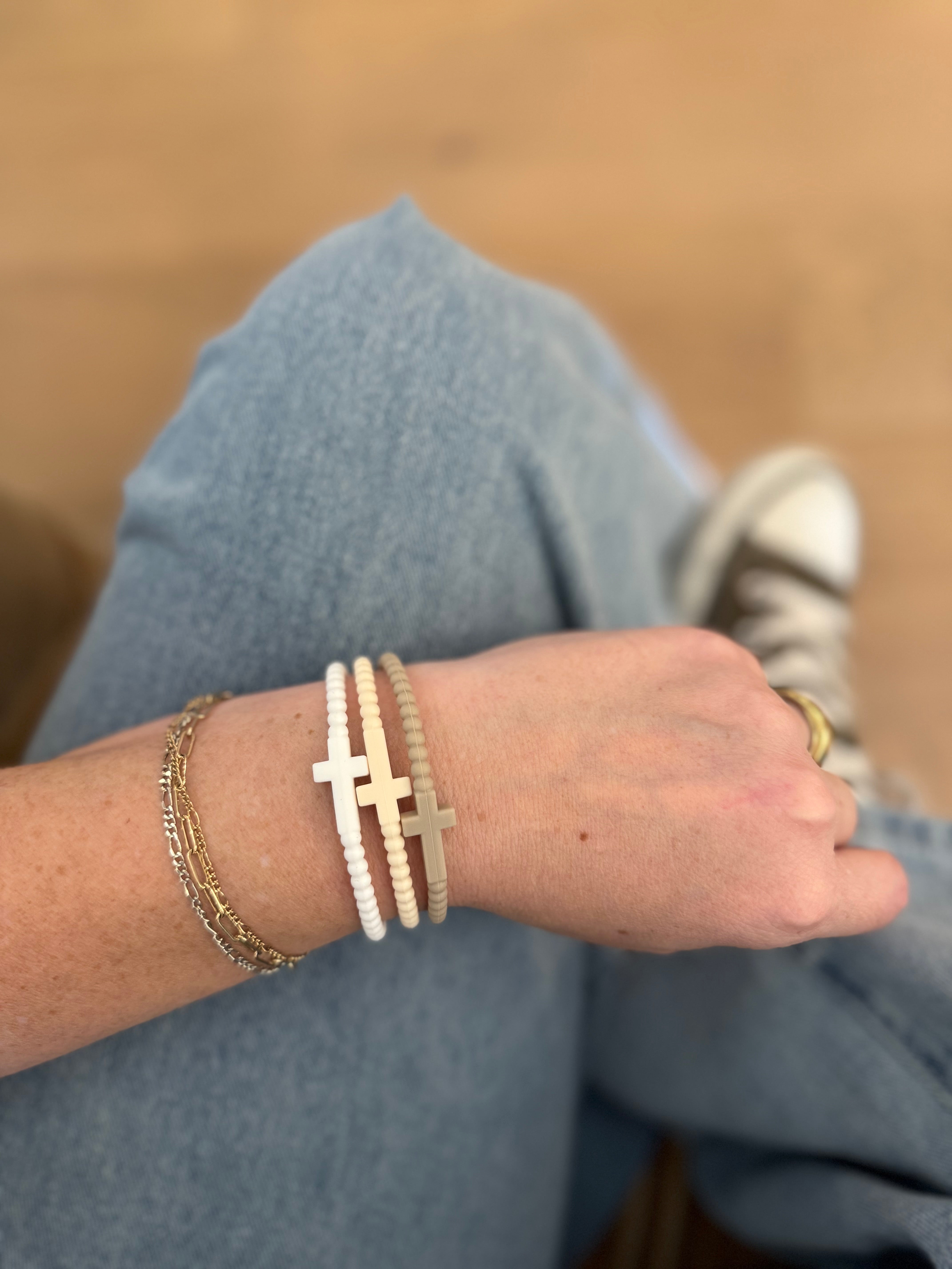 Ryan & Rose: Jesus Bracelets