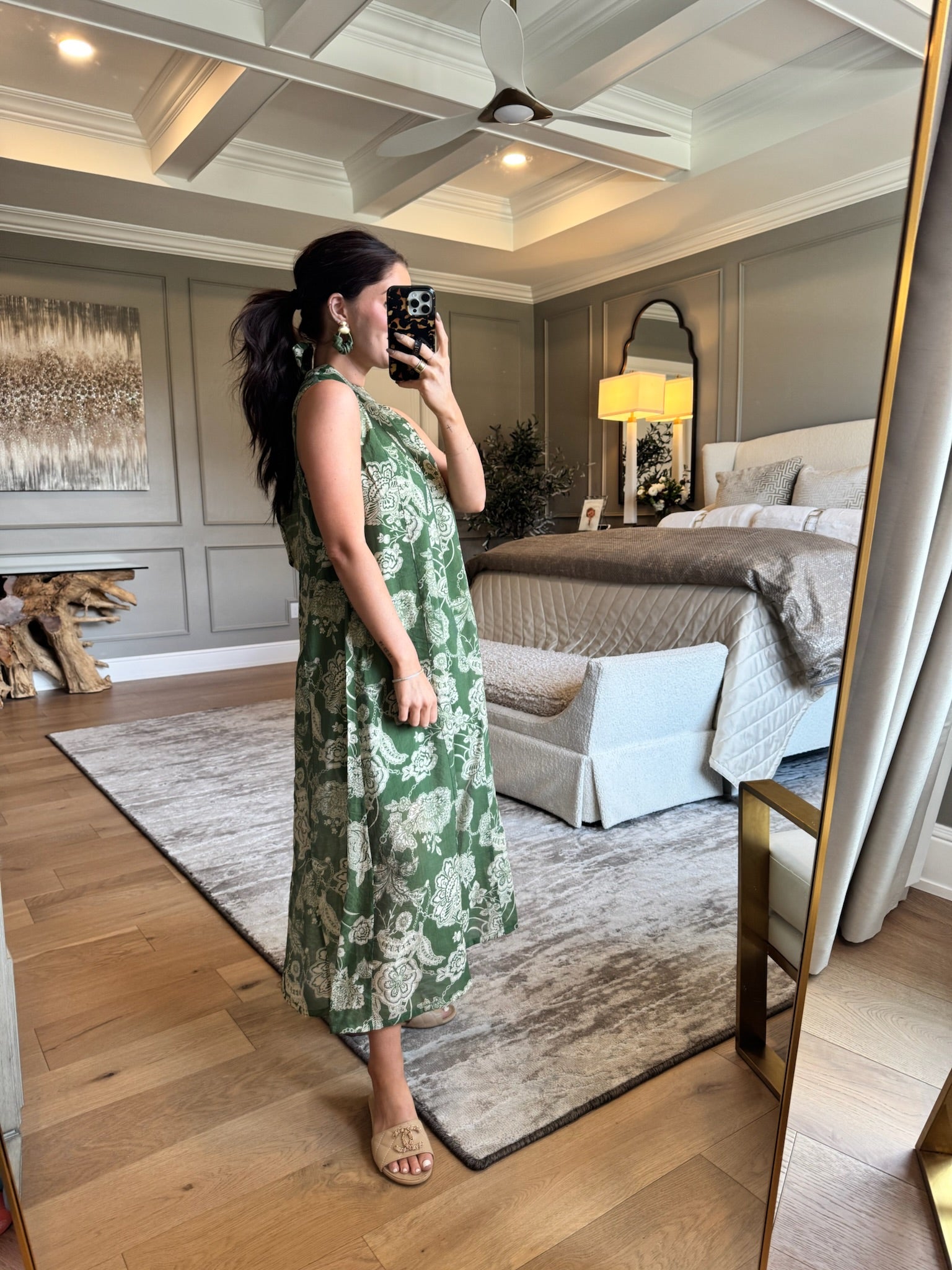 Lindsey: Sleeveless Floral Dress