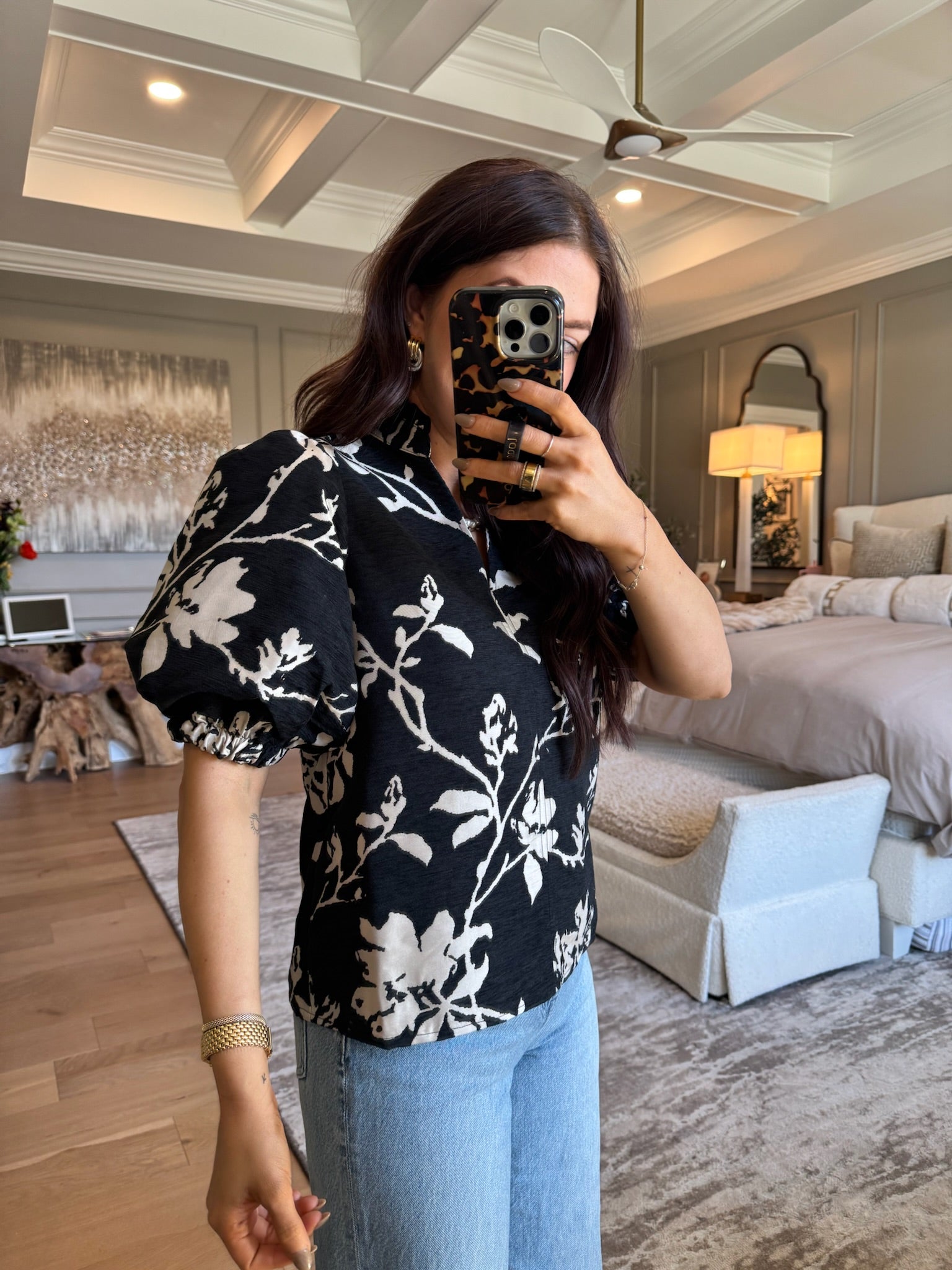 Tiffani: Puff Sleeve Two Toned Top