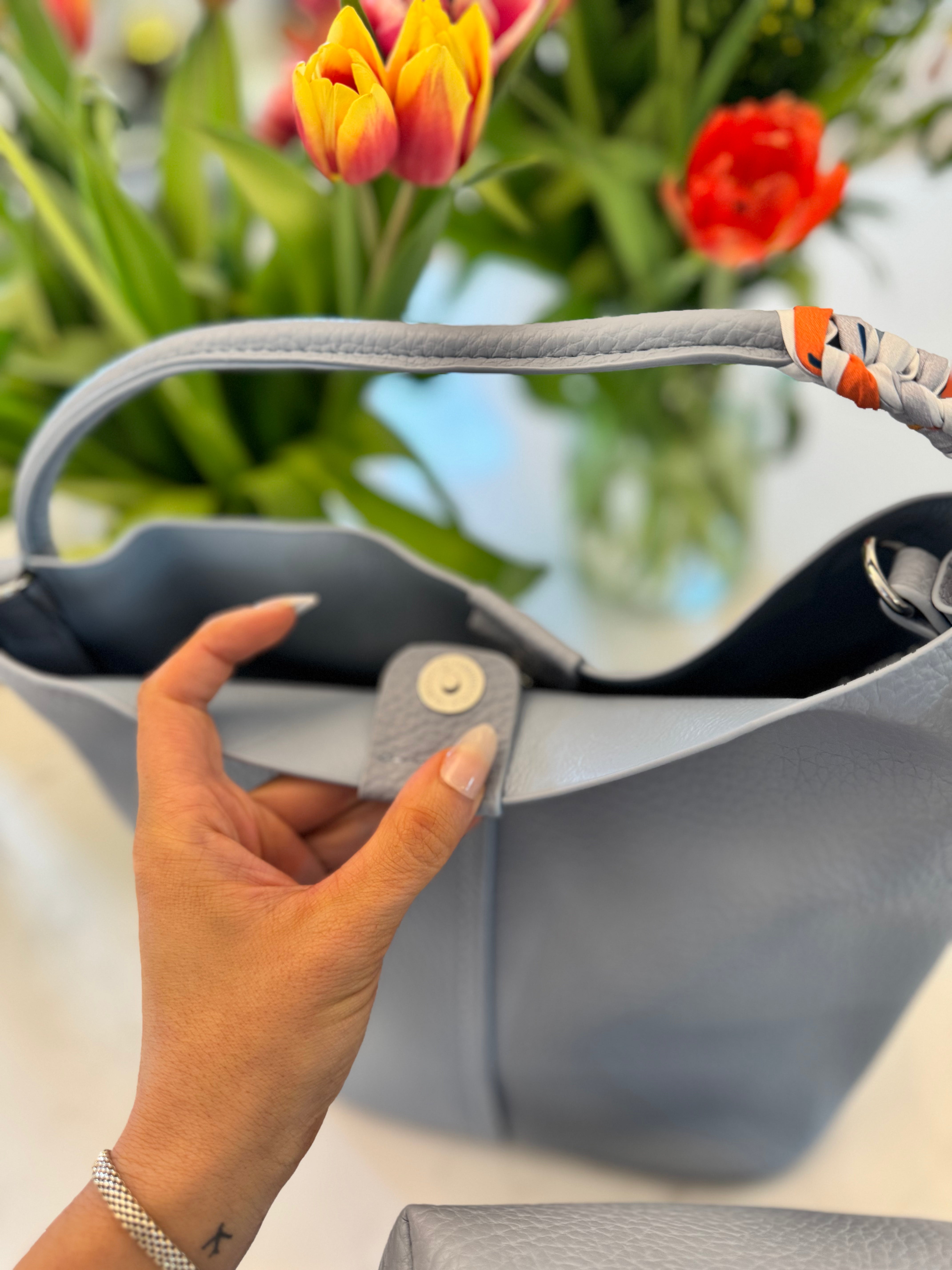 Lucia: Bucket Bag