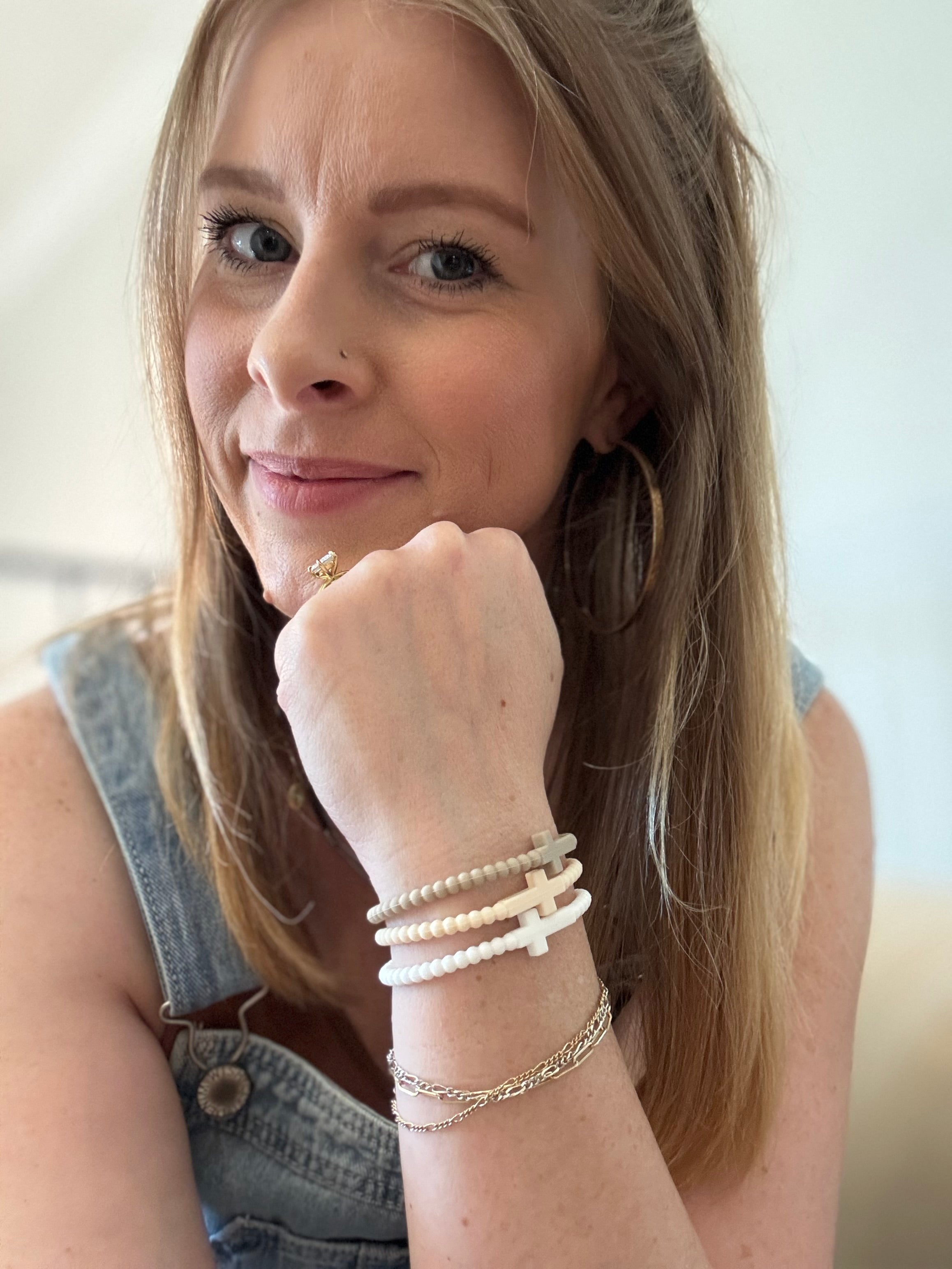 Ryan & Rose: Jesus Bracelets